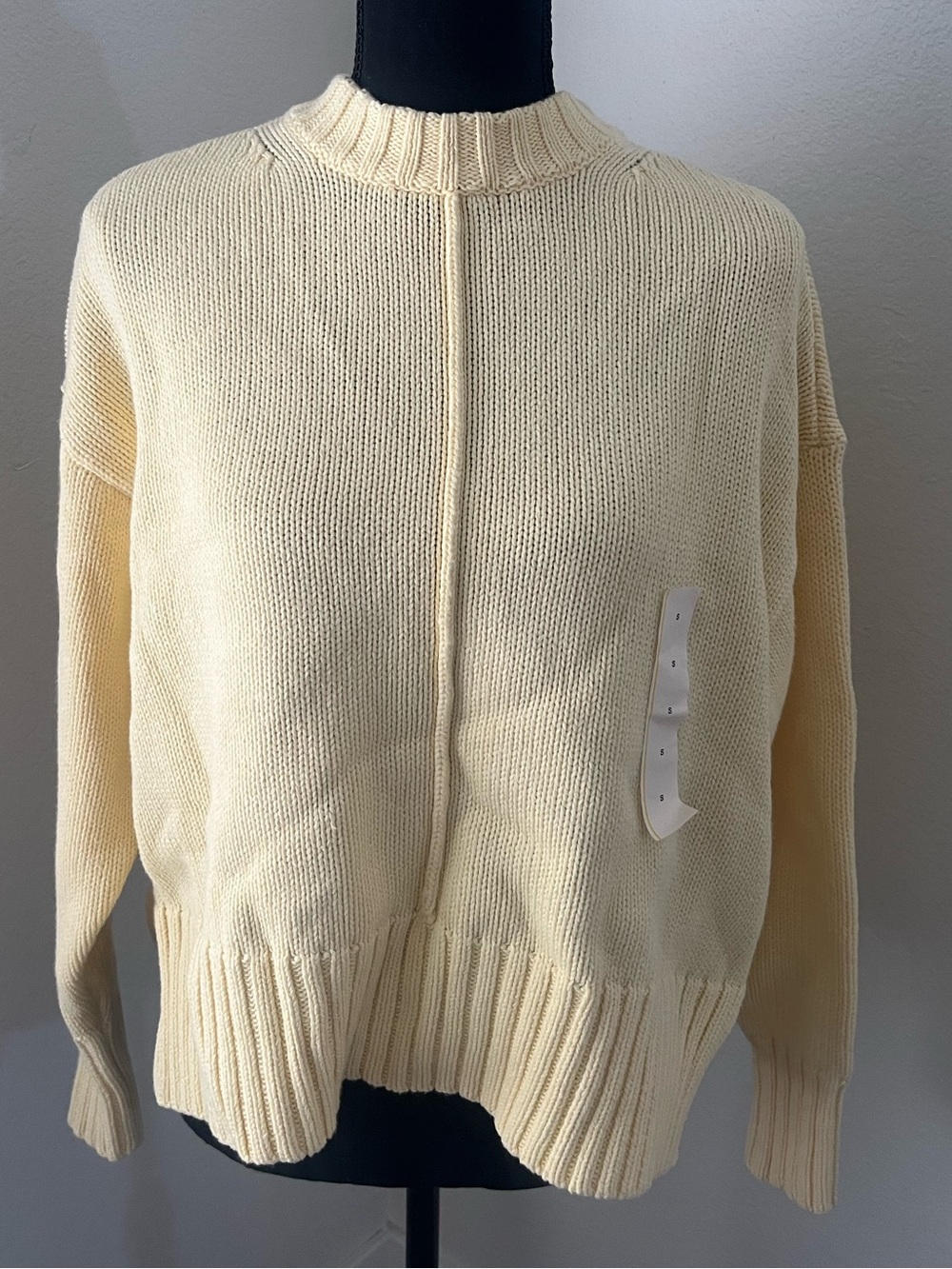 BUTTER YELLOW Crewneck Knit CROP TOP Sweater - Women's Casual Pullover